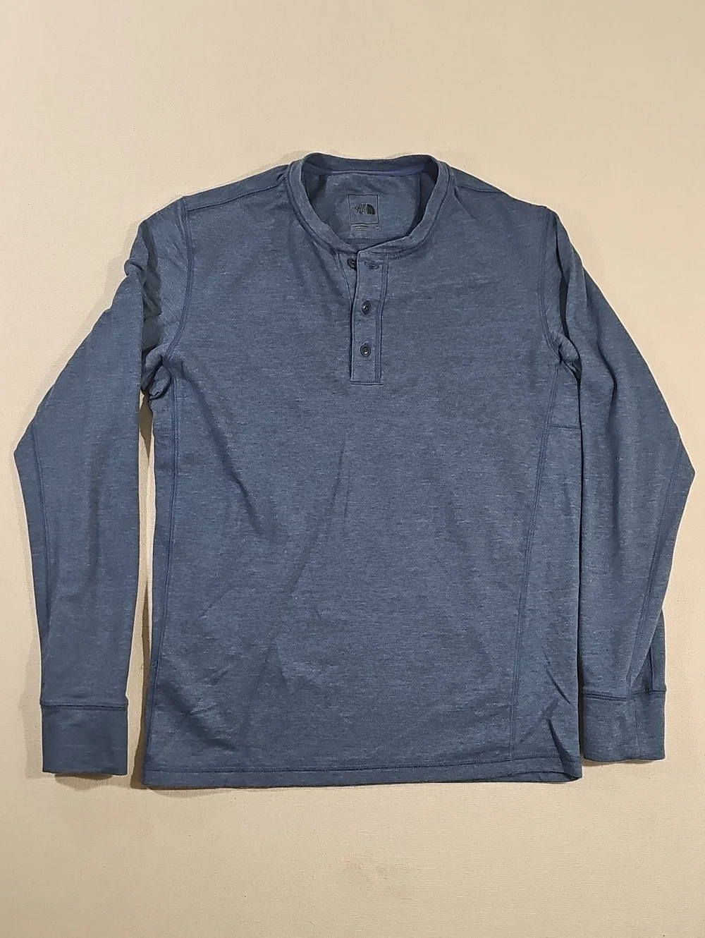 The North Face Men's Heathered Blue Long-Sleeve Henley
